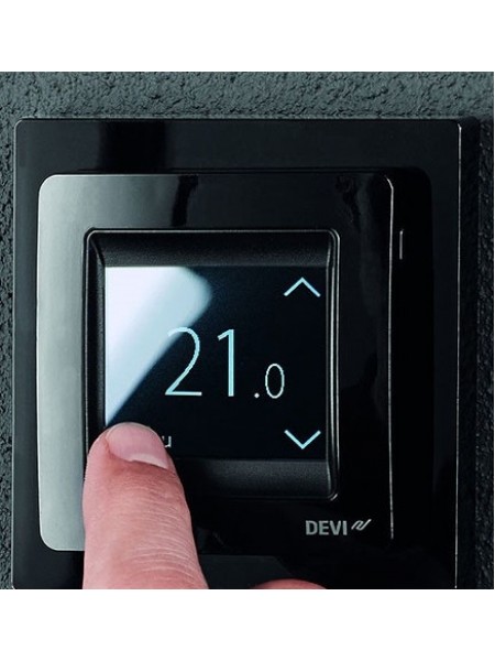 Терморегулятор для теплої підлоги DEVIreg Touch чорний